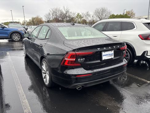 Used 2021 Volvo S60 T5 Momentum w/ Protection Package Premier image 16