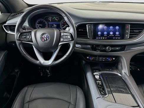 Used 2023 Buick Enclave Essence FWD image 20