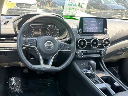 Used 2023 Nissan Sentra SV image 6