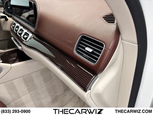 Used 2022 Mercedes-Benz Maybach GLS 600 4MATIC image 96