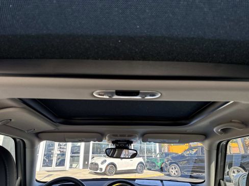 Certified 2024 MINI Cooper Clubman S image 17