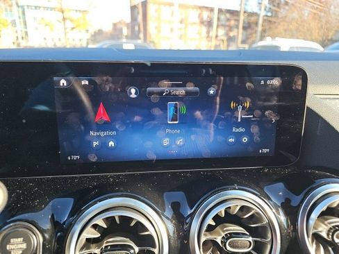 Certified 2025 Mercedes-Benz GLA 250 4MATIC image 16