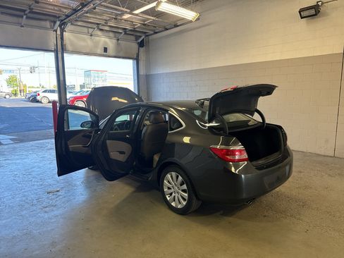 Used 2015 Buick Verano FWD image 12