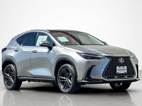 Used 2025 Lexus NX 450h+ AWD w/ Luxury Package image 7