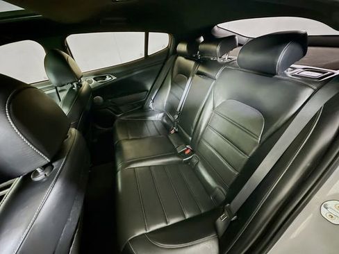 Used 2021 Kia Stinger GT2 image 26