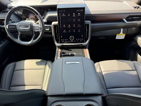 New 2026 GMC Yukon Denali AWD/4WD image 18