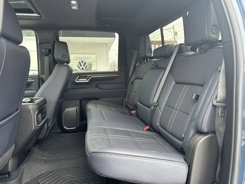 Used 2025 Chevrolet Silverado 3500 High Country w/ Technology Package image 10