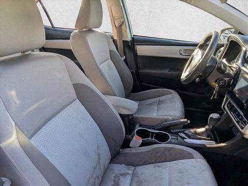 Used 2018 Toyota Corolla LE image 20