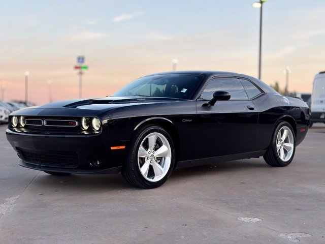 Used 2015 Dodge Challenger R/T Plus RWD image 3