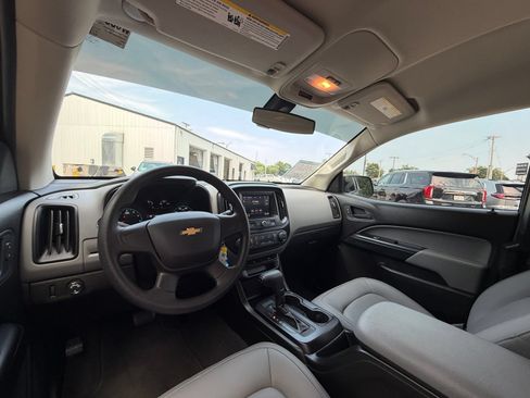 Used 2021 Chevrolet Colorado W/T RWD image 15