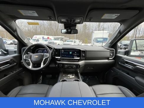 Used 2024 Chevrolet Silverado 2500 LTZ w/ LTZ Convenience Package AWD/4WD image 11