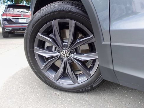 Used 2023 Volkswagen Tiguan SE FWD image 10