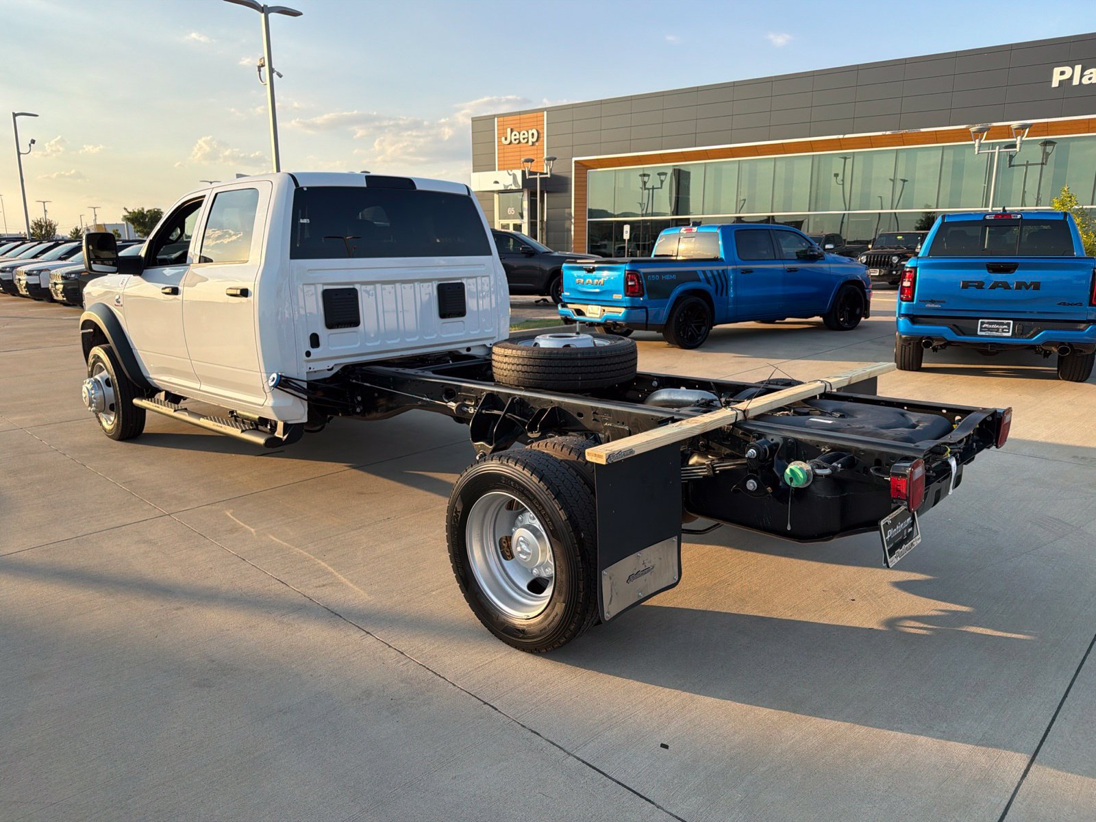 New 2027 RAM 5500 Tradesman AWD/4WD image 3