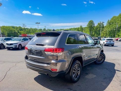 Used 2020 Jeep Grand Cherokee Limited w/ Luxury Group II RWD image 4