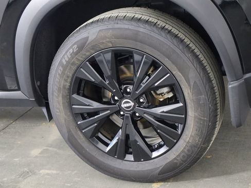 Used 2023 Nissan Rogue SV w/ SV Premium B Package FWD image 37