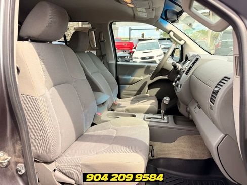 Used 2017 Nissan Frontier SV w/ SV Value Truck Package RWD image 30