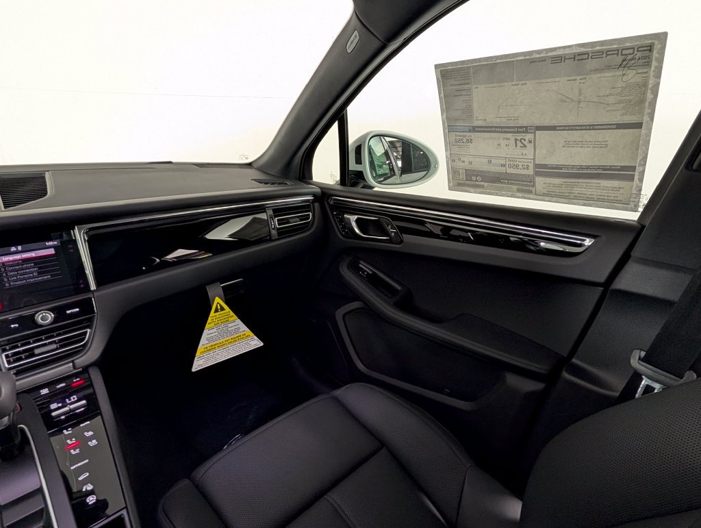 New 2026 Porsche Macan AWD/4WD image 23