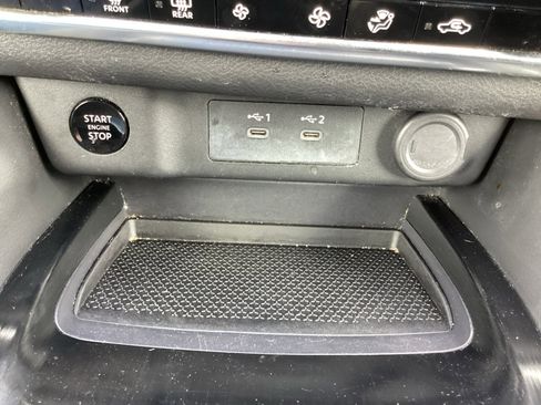 Used 2024 Nissan Rogue SV image 24