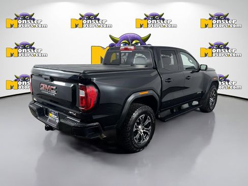 Used 2024 GMC Canyon AT4 w/ Technology Package AWD/4WD image 5