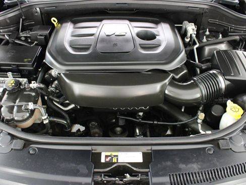 Used 2019 Jeep Grand Cherokee Altitude AWD/4WD image 81