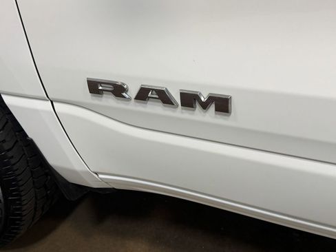 Used 2019 RAM 1500 Big Horn AWD/4WD image 53