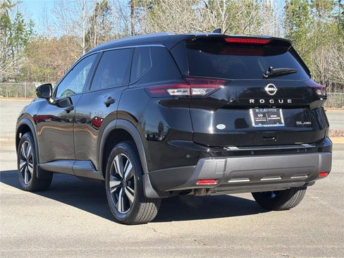 Used 2024 Nissan Rogue SL w/ SL Premium Package AWD/4WD image 24