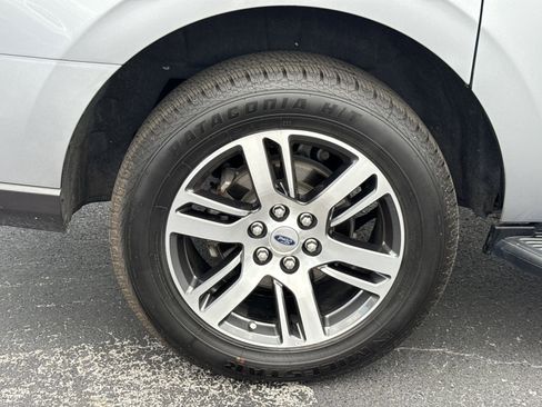 Certified 2024 Ford Expedition Max Limited RWD image 36