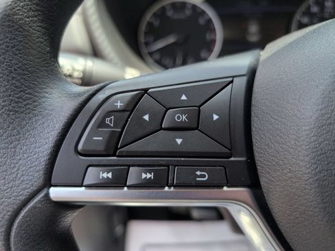 Used 2025 Nissan Sentra SV FWD image 20
