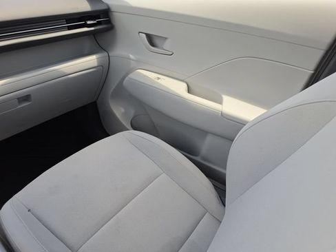 Used 2024 Hyundai Kona SEL FWD image 25