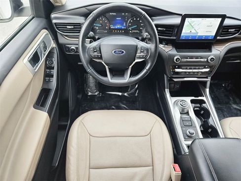 Used 2020 Ford Explorer Limited image 11