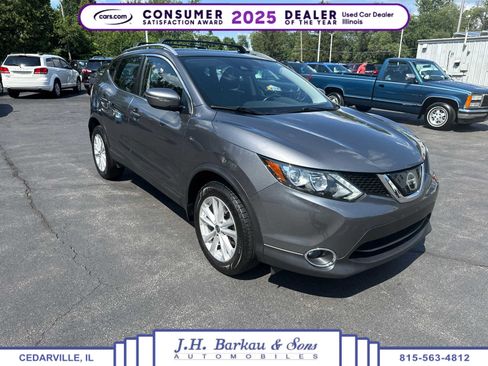 Used 2019 Nissan Rogue Sport SV w/ All-Weather Package AWD/4WD image 1