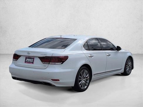 Used 2013 Lexus LS 460 AWD w/ Comfort Pkg image 5