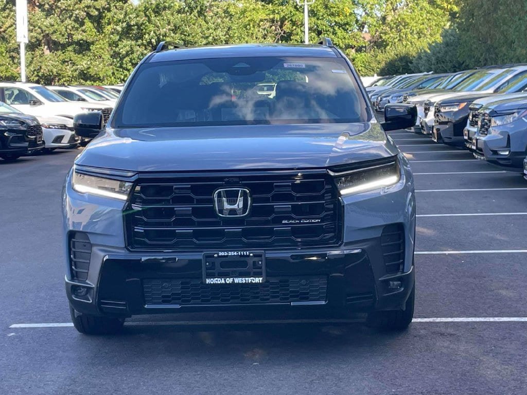 New 2026 Honda Pilot Black Edition image 2