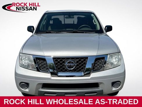 Used 2012 Nissan Frontier SV RWD image 2