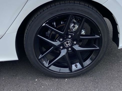 Used 2024 Honda Civic Sport image 9