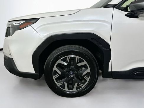 Used 2025 Subaru Forester Premium w/ Convenience Package #1 image 31