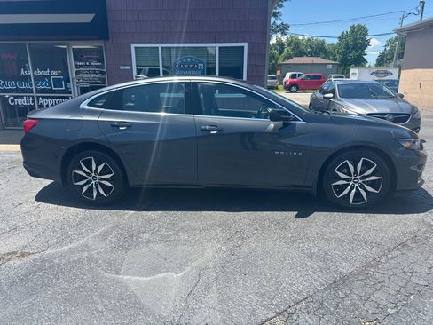 Used 2016 Chevrolet Malibu LT w/ Leather Package FWD image 6