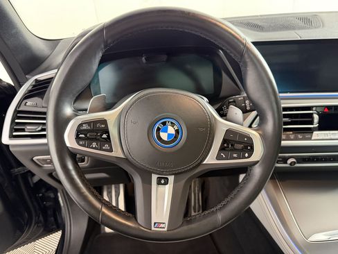 Used 2023 BMW X5 xDrive45e w/ Executive Package AWD/4WD image 11