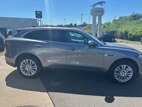 Used 2020 Jaguar F-PACE Prestige image 7