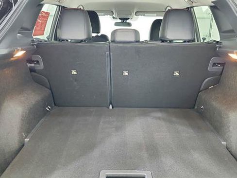 Certified 2025 Nissan Kicks SR FWD image 27
