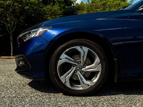 Used 2020 Honda Accord EX image 10