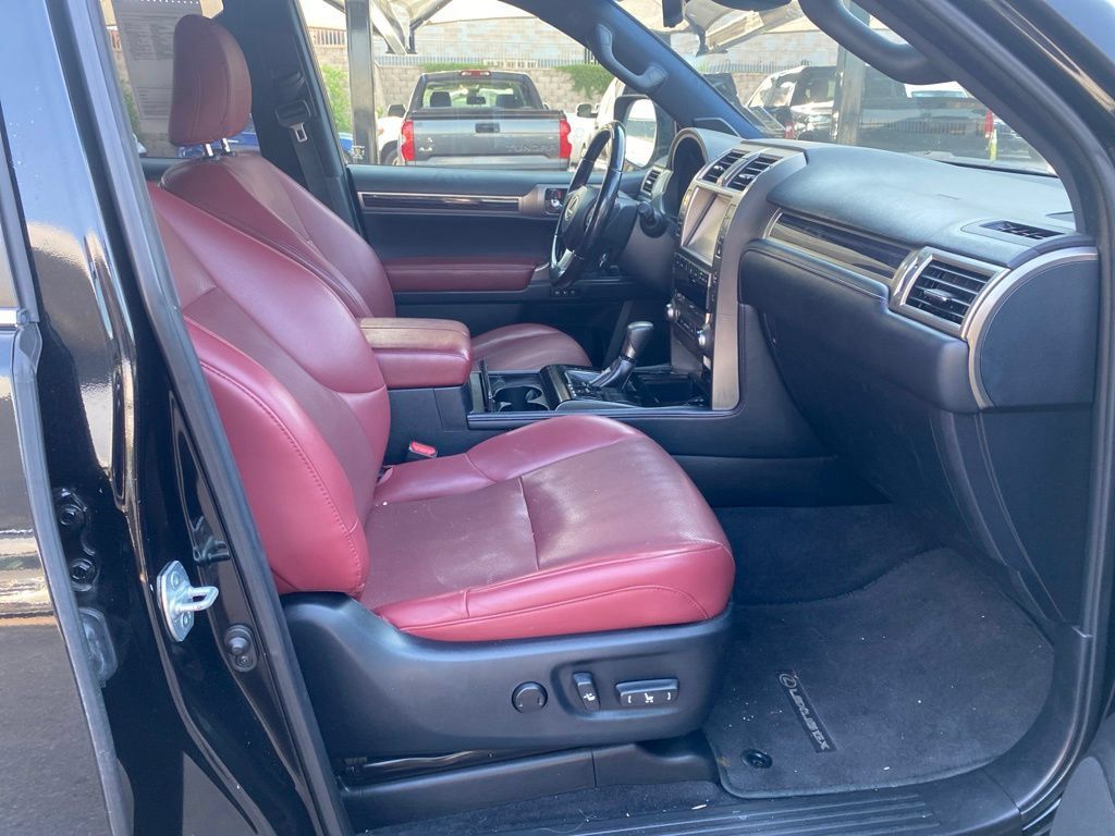 Used 2020 Lexus GX 460 Premium w/ Premium Package AWD/4WD image 42