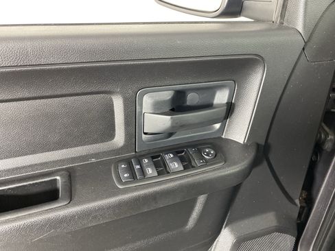 Used 2015 RAM 1500 Express AWD/4WD image 11
