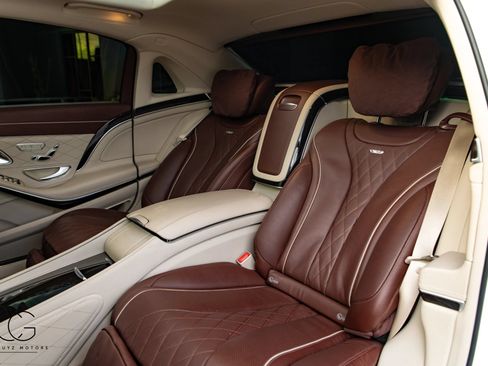 Used 2018 Mercedes-Benz Maybach S 650 image 33