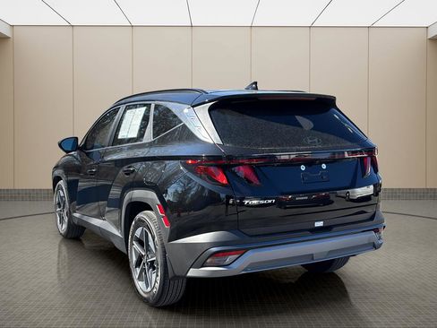 Certified 2025 Hyundai Tucson SEL image 3