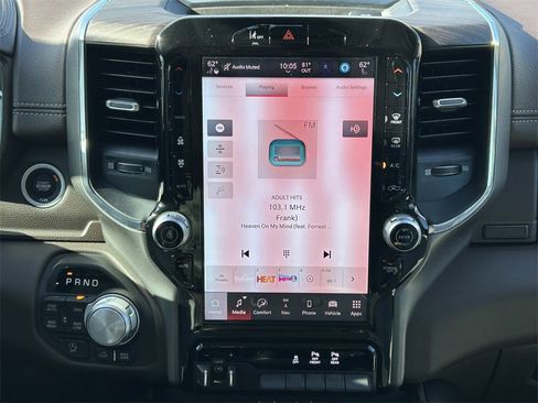 Used 2025 RAM 1500 Laramie w/ Laramie Southwest Edition image 22