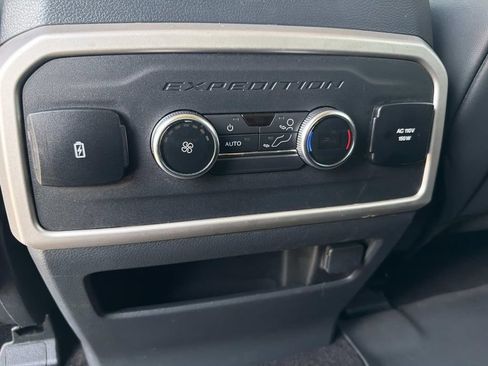 Used 2022 Ford Expedition Max XLT RWD image 12