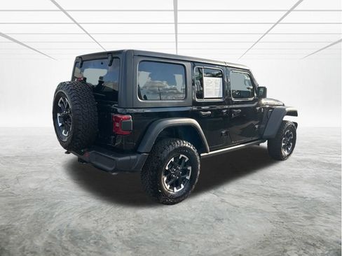 Used 2025 Jeep Wrangler Unlimited Rubicon image 4