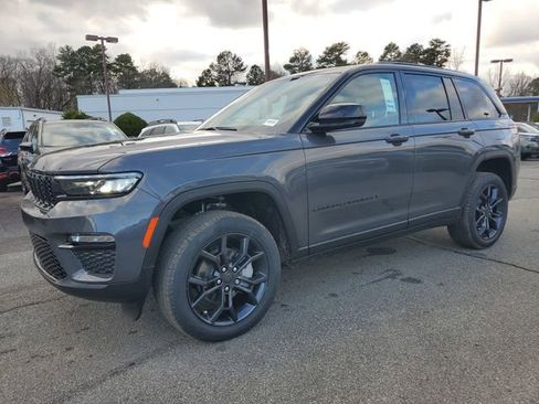 New 2025 Jeep Grand Cherokee Limited image 3