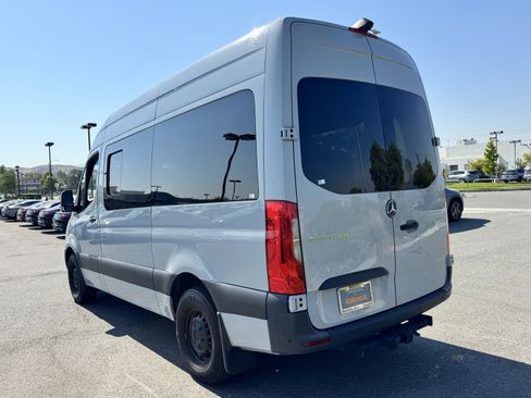 Used 2023 Mercedes-Benz Sprinter 2500 image 10